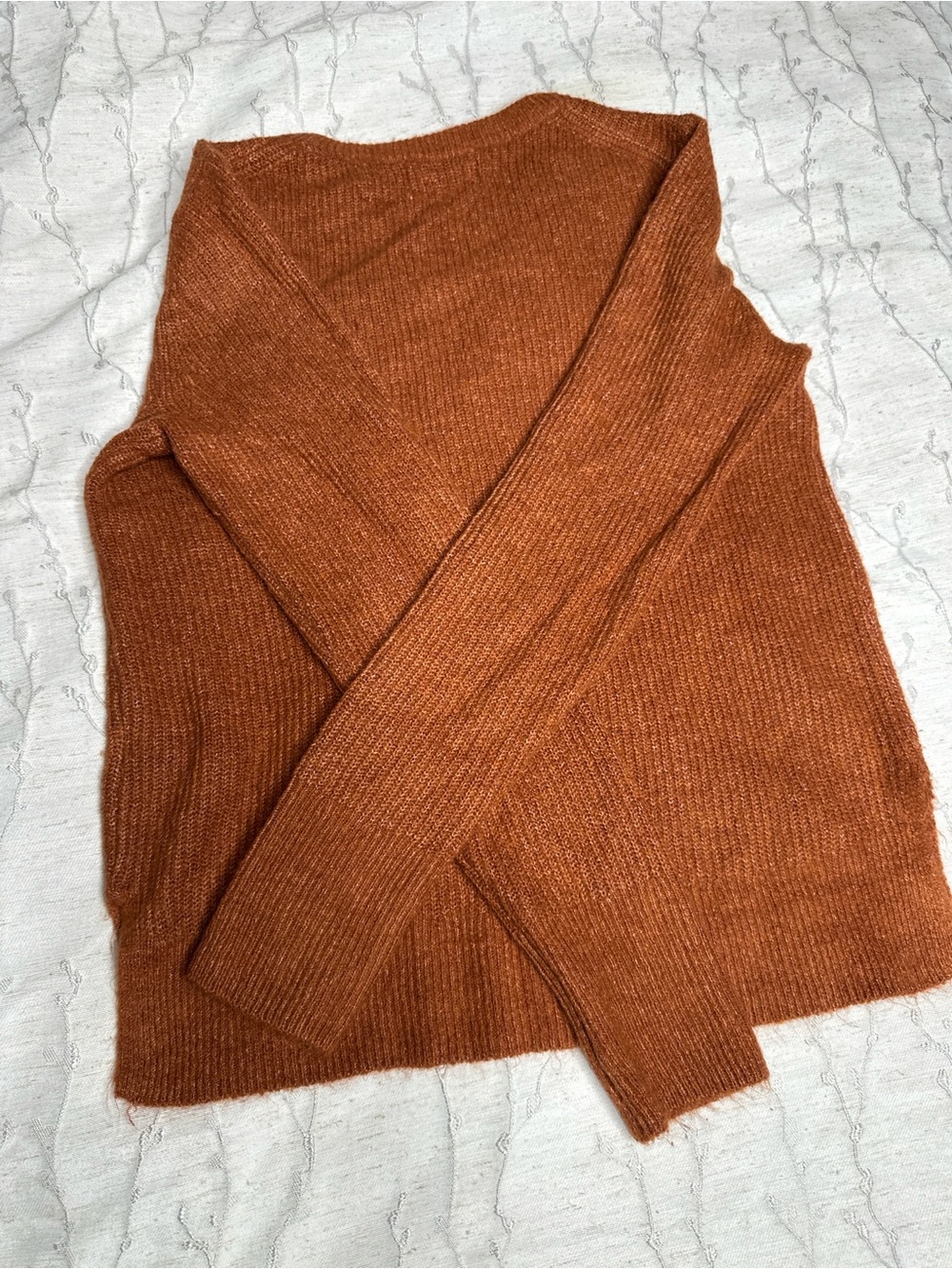 Old Navy Men’s Rust Orange Crewneck Sweater - Picture 5 of 6